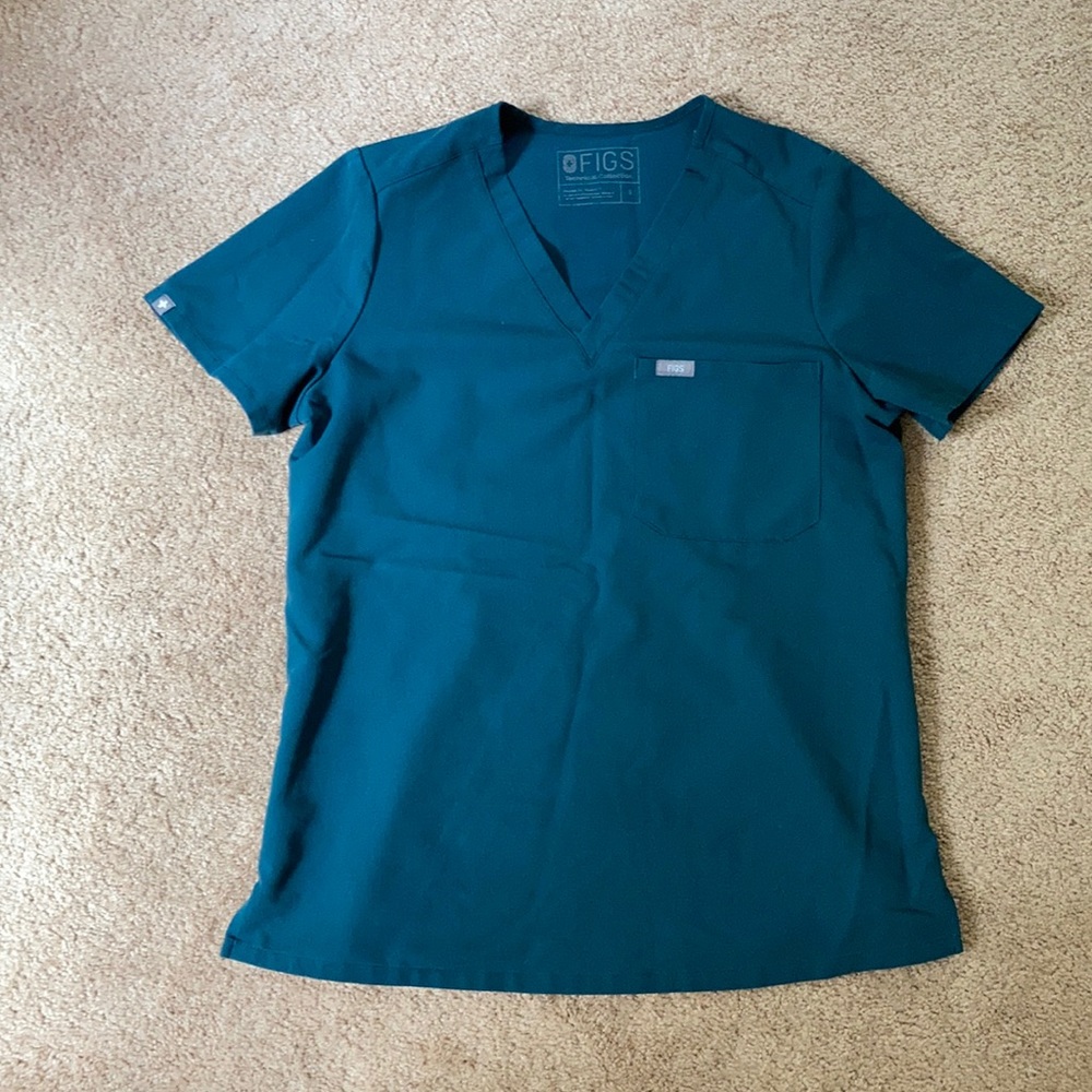 FIGS Catarina Scrub Top
